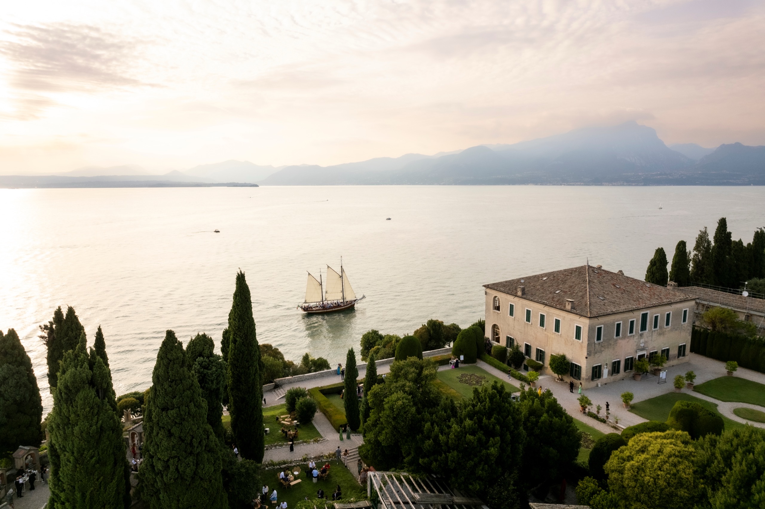 Veduta panoramica della Villa San Vigilio sul Lago di Garda